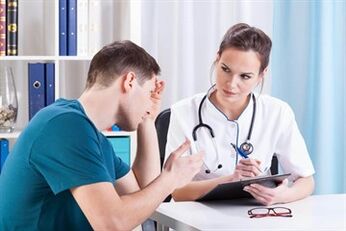Uroloog schrijft behandeling voor prostatitis voor